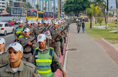 Futuros soldados da PM participam da Marcha de Ascensão Militar
