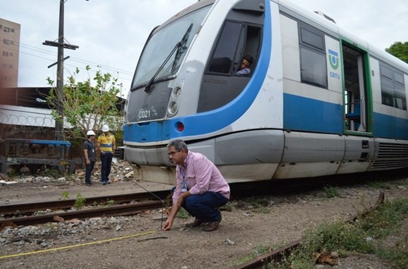 Vistorias em veículos leves sobre trilhos garantem segurança a passageiros