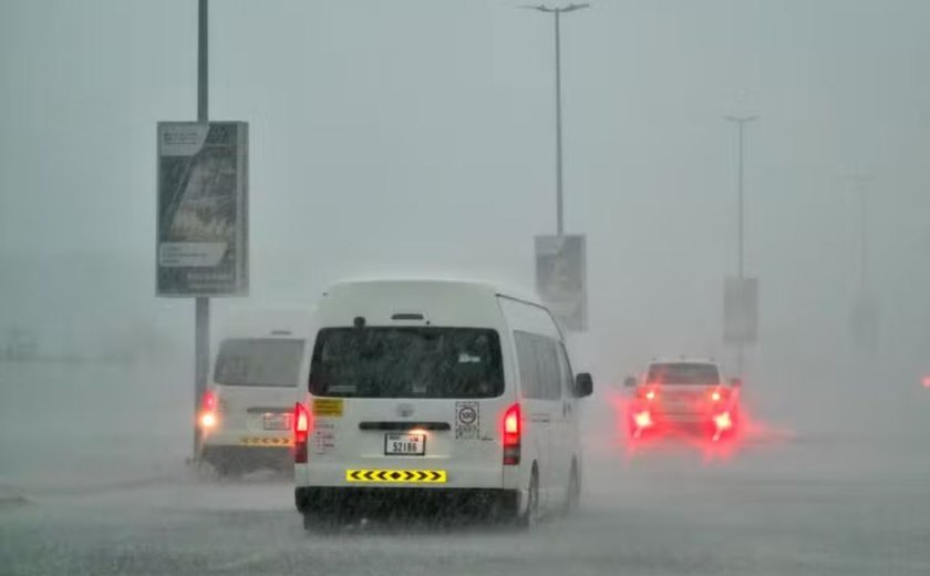 Emirados Árabes negam ter usado sistema de 'chuva artificial' antes de grandes inundações; entenda