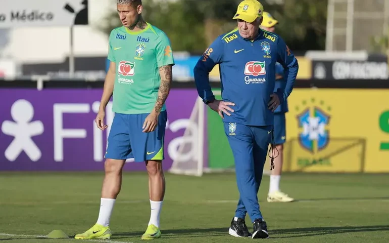 Ancelotti comanda 1º treino como técnico da seleção brasileira