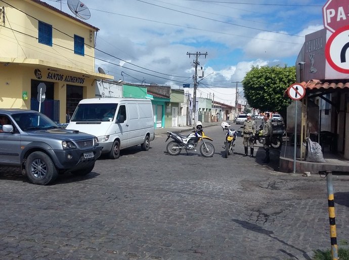 SMTT de Arapiraca muda para sentido único trecho da Rua Senador Rui Palmeira