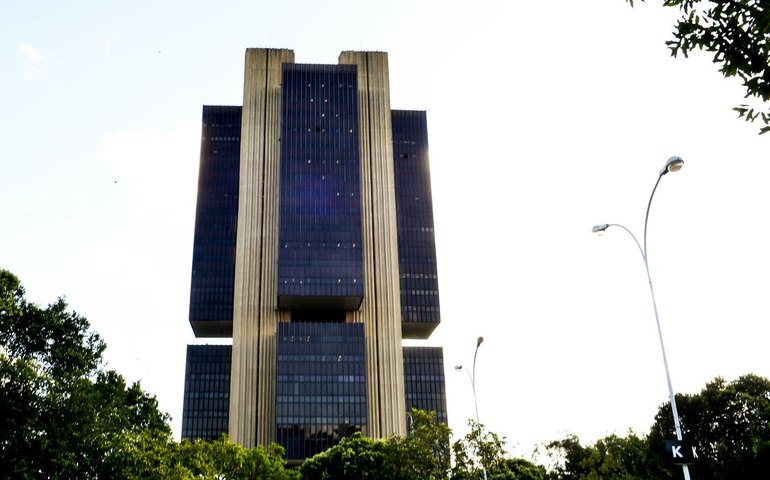 BC só publicará nova carta em abril, caso IPCA continue acima do teto