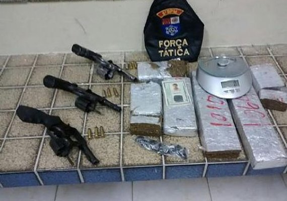 Polícia apreende mais de 3 quilos de maconha durante operação