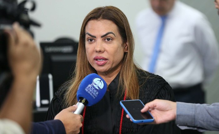 Promotora Ilda Regina informou que haverá perícia técnica em notas fiscais
