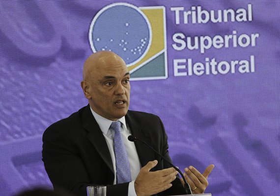 Lula defende STF após EUA cancelarem visto de Moraes