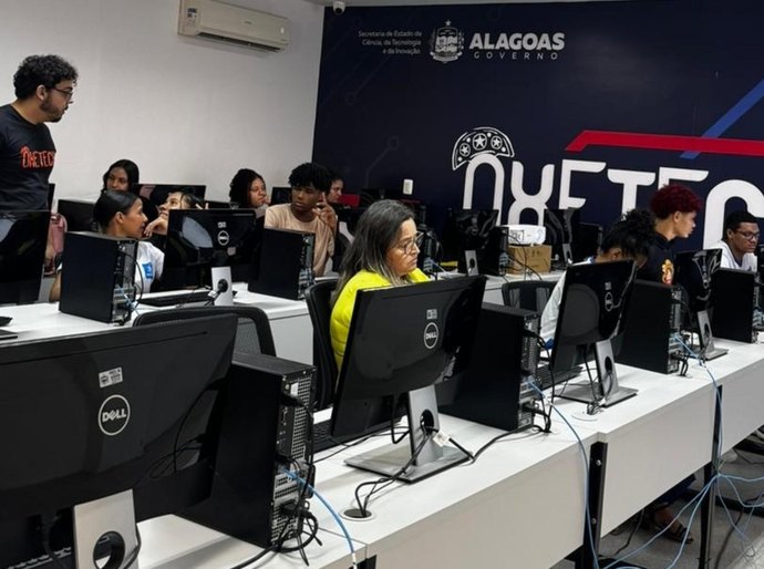 Programa OxeTech Academy abre vagas para cursos gratuitos