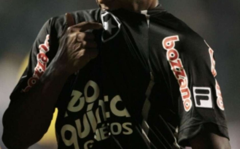 Preso por estupro, ex-Botafogo deixa cadeia após 69 dias