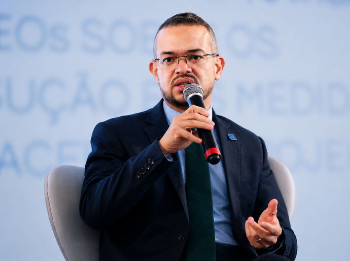 Casal consolida reestruturação e amplia investimentos em quatro anos de gestão