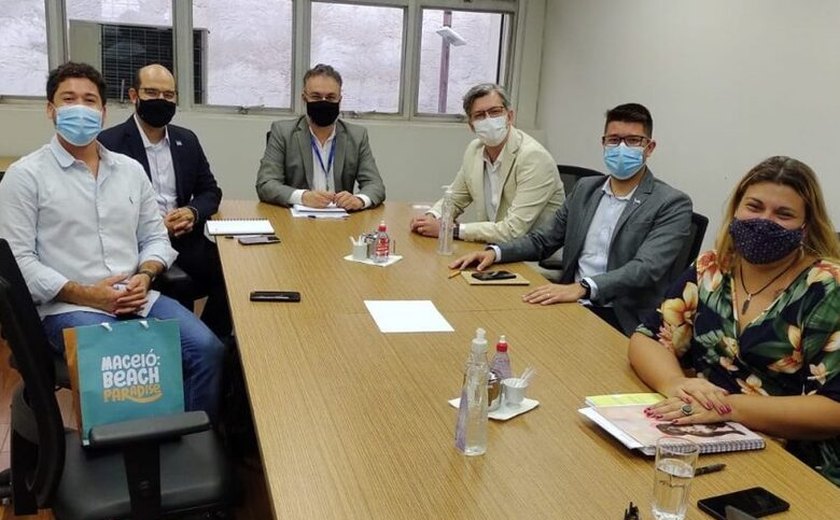 Em São Paulo, secretário de Educação de Maceió discute projetos e medidas voltadas para a Educação Infantil