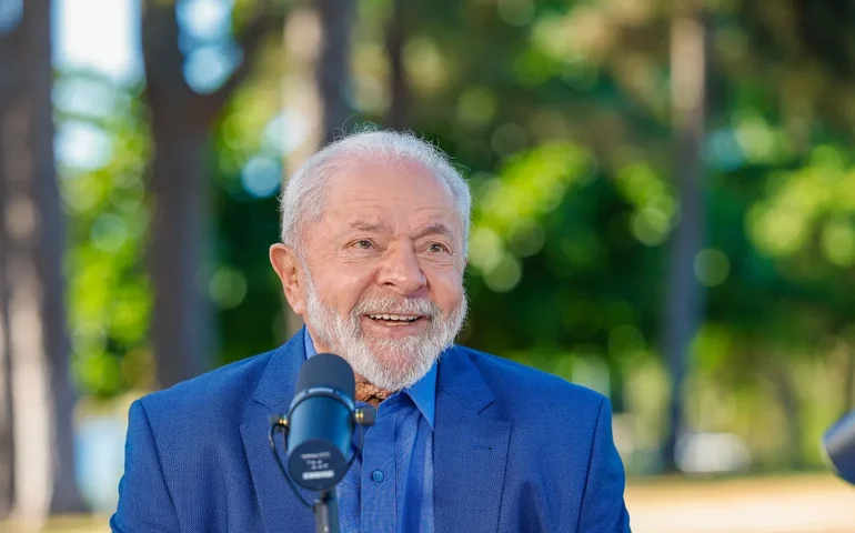 Obra de Sebastião Salgado continuará sendo clamor pela solidariedade, diz presidente Lula