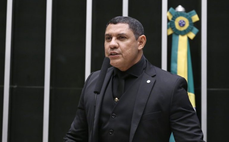 Comissão aprova apoio federal para ampliar iluminação LED em cidades vulneráveis