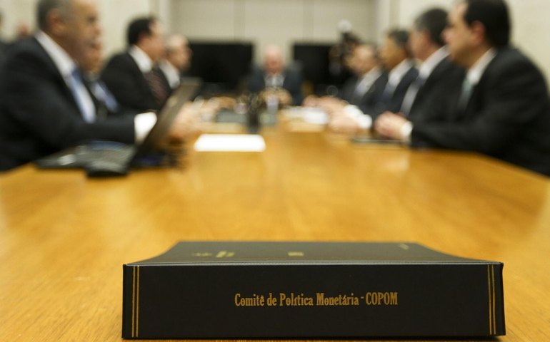 Brasil passa a ter 2º maior juros real do mundo para conter inflação; será suficiente?