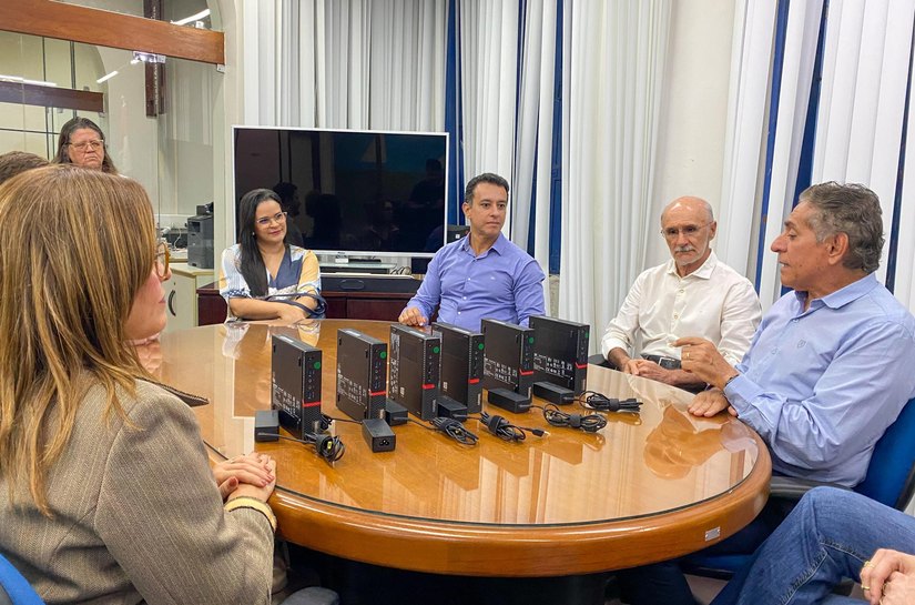 Receita Federal em Alagoas doa 30 computadores para hospitais da Uncisal