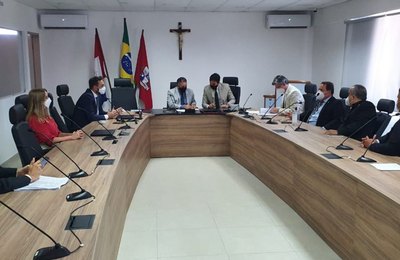 Márcio Roberto Tenório e membros da FT discutem retorno às aulas nas escolas públicas 