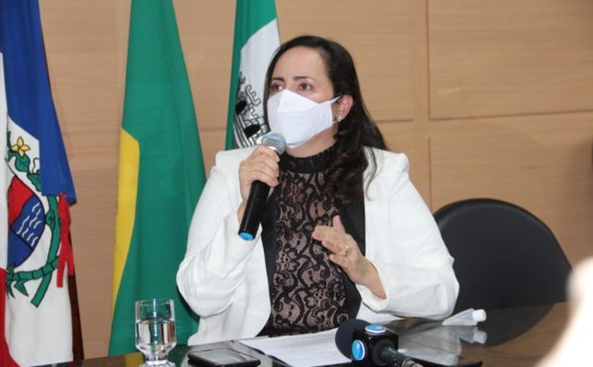 Fabiana pessoa afirma intensificar ações de saúde no enfrentamento à pandemia