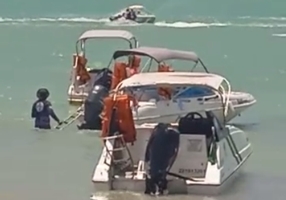 Lancha desgovernada assusta banhistas em praia de Maragogi