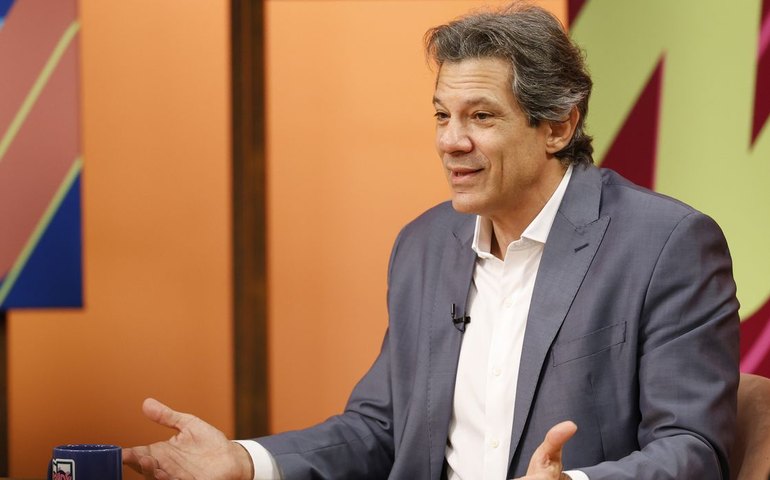 Governo prepara MP para recalibrar IOF e aumentar arrecadação