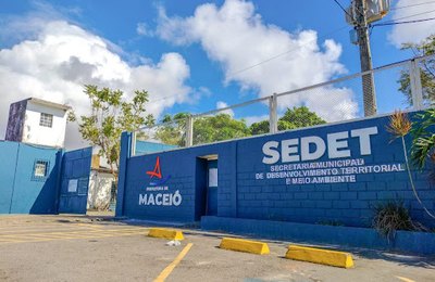 Prefeitura interdita trecho do viaduto do Jacintinho para pintura