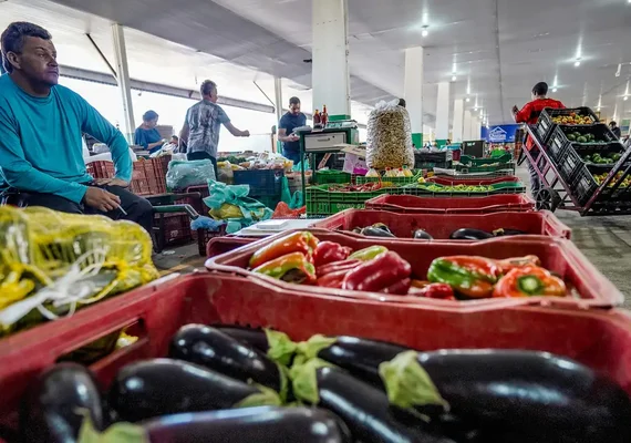 Batata, banana, laranja e melancia estão mais baratas, segundo a Conab
