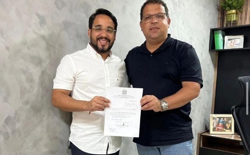 Chrystian Vera Cruz toma posse na Secretaria de Cultura de Satuba
