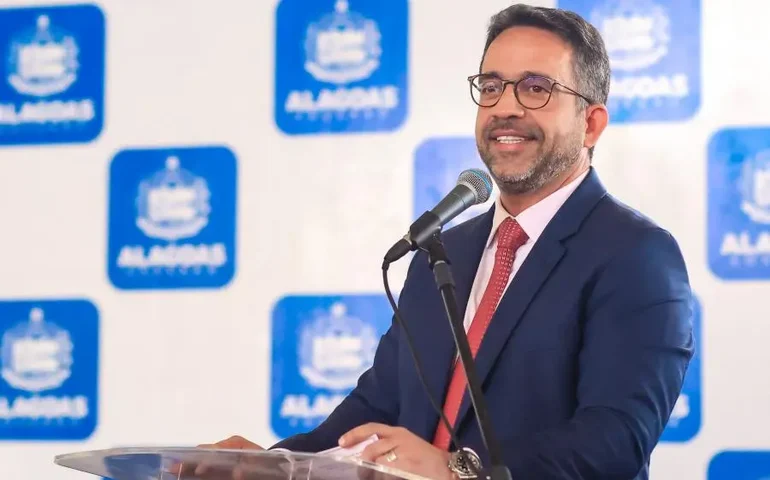 Após cobrança publicada no Blog, Dantas anuncia posse de concursados da Polícia Científica de Alagoas