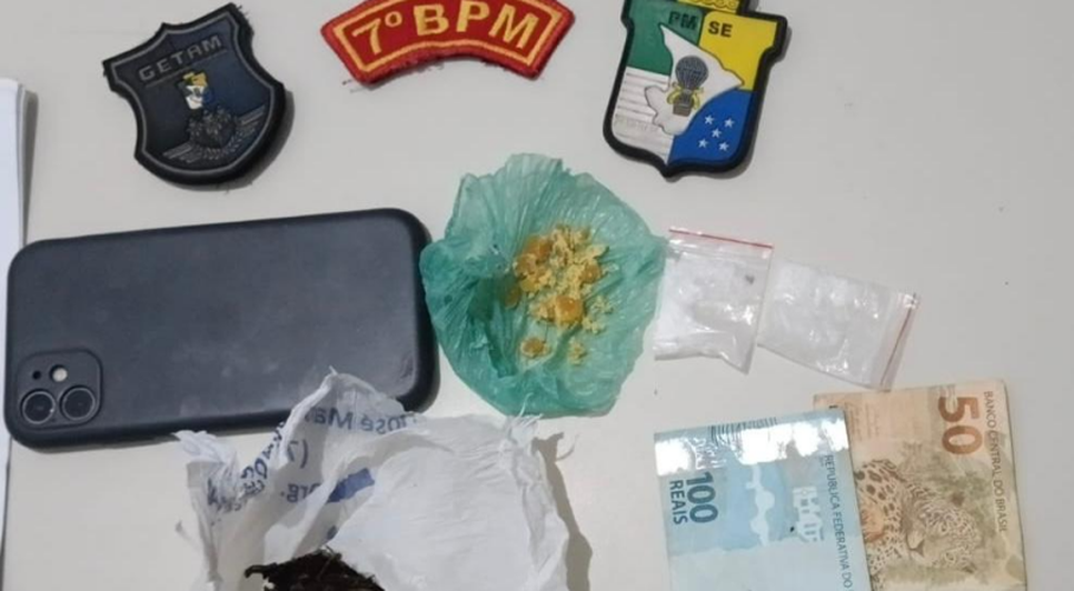 Drogas e veículo adulterado em Lagarto / Foto: Foto: ASCOM/PM
