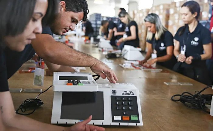 Urnas eletrônicas foram alvo da campanha de Bolsonaro