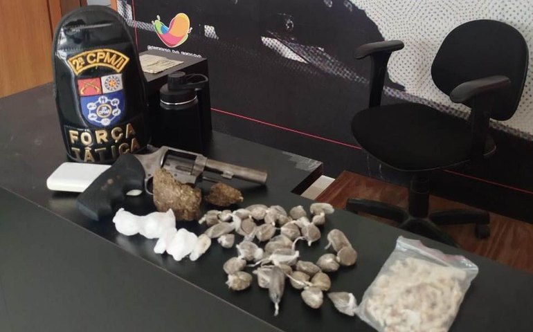 Em Paripueira, PM prende suspeito de liderar tráfico e de envolvimento em homicídios