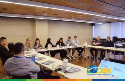 CNM recebe Missão Algarve à Brasília para discutir inovação e desenvolvimento regional
