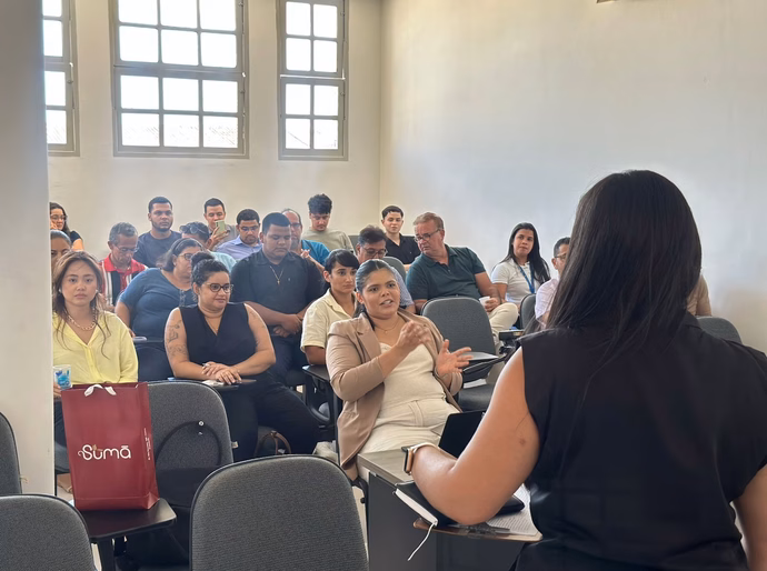 Escola de Governo: Servidores de Penedo participam de capacitação sobre Reforma Tributária