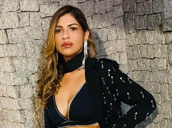 Torcer sentado por horas pode agravar sintomas do lipedema