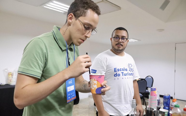 Escola do Turismo: Setur capacita profissionais das festas de réveillon em Alagoas