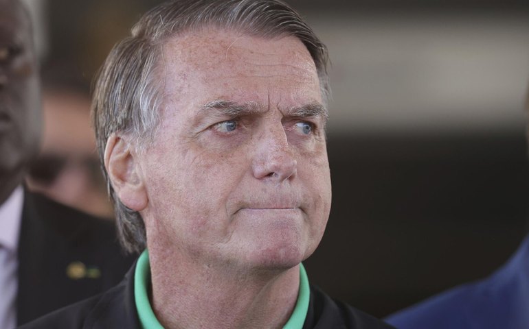 Bolsonaro vai à Câmara dos Deputados e chama uso de tornozeleira de 'símbolo da máxima humilhação'