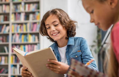 Dicas para estimular o hábito da leitura em crianças que só querem telas