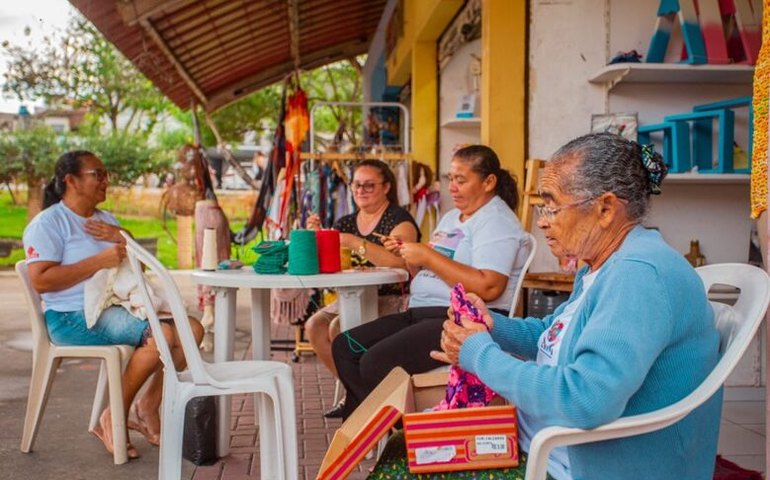 Mercado do Artesanato celebra 15 anos como um espaço de fonte de renda para artistas de Arapiraca