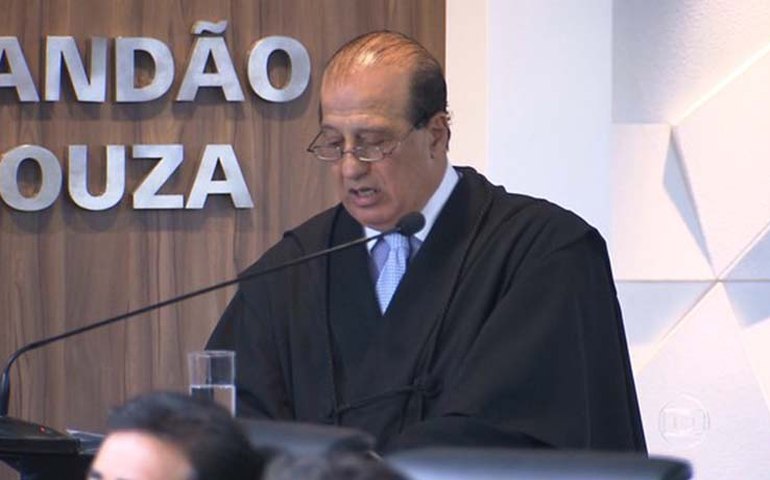 TCU suspende análise da privatização da Eletrobras por 20 dias e governo perde