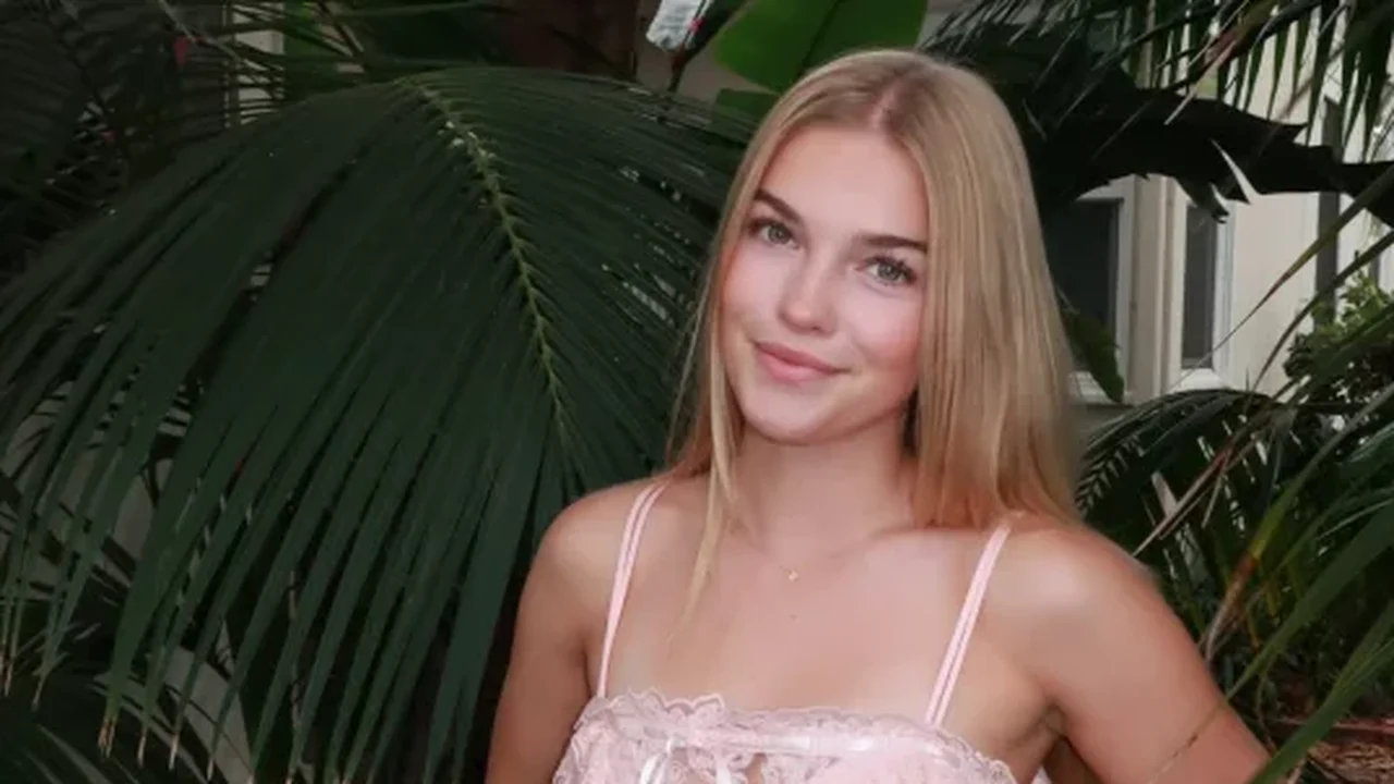 Lembra dela? Veja como está a menina de 'Boa sorte, Charlie' que completa 18 anos