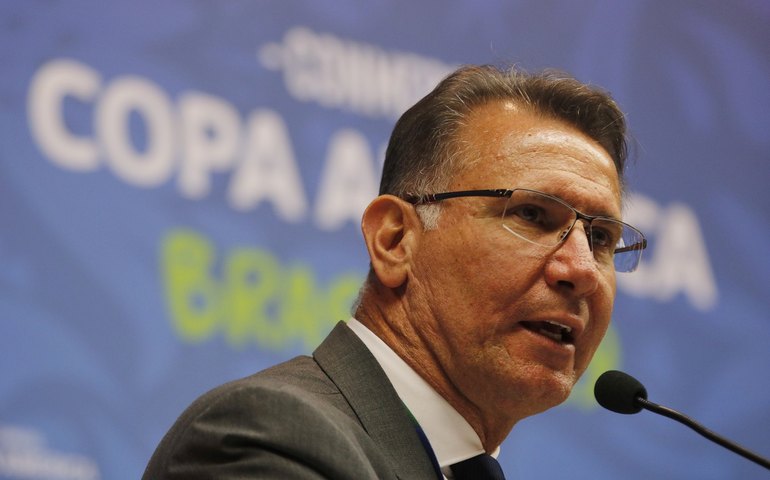 Seneme elogia arbitragem no Brasileirão e nega interferência externa: 'WhatsApp não funciona'