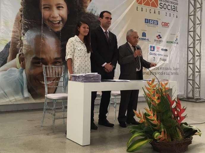 Judiciário promove casamento coletivo na Cambona e oficializa 40 uniões