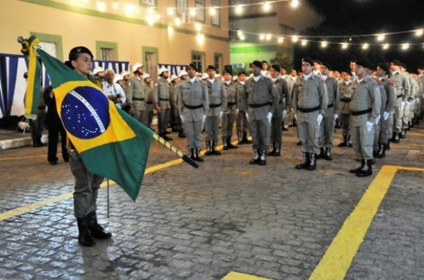 Em formatura da PM, Renan Filho confirma novo concurso militar