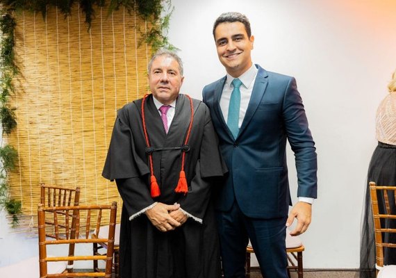 Prefeito JHC prestigia posse do procurador-geral de Justiça Márcio Roberto Tenório