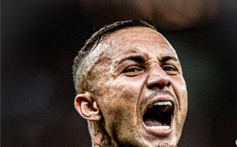 Everton Cebolinha, do Flamengo, sente incômodo no tendão de Aquiles e será reavaliado pelo clube