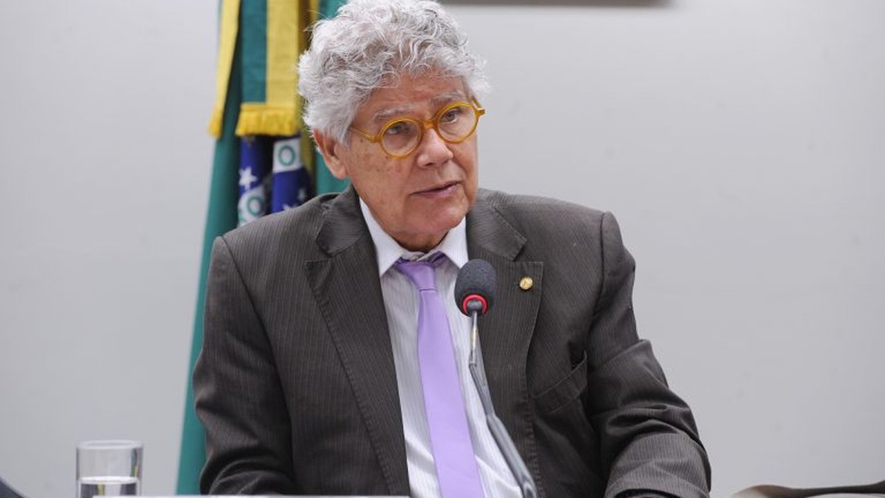 'Assimilar derrotas e aprender com elas não é fácil', afirma o deputado federal Chico Alencar