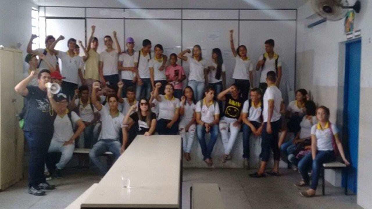 Sobe para 12 número de instituições de ensino ocupadas em Alagoas
