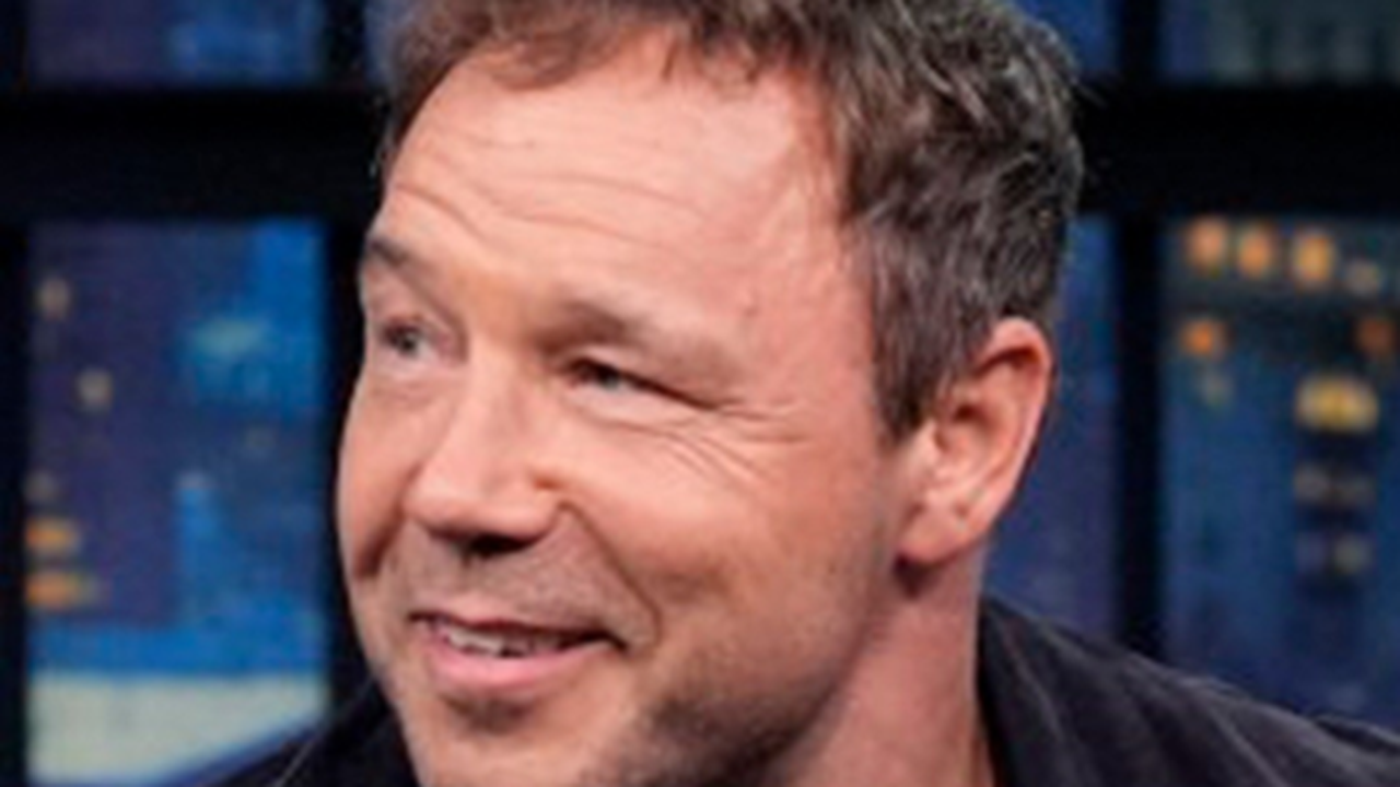 Stephen Graham, de 'Adolescência', lança projeto global para pais escreverem aos filhos