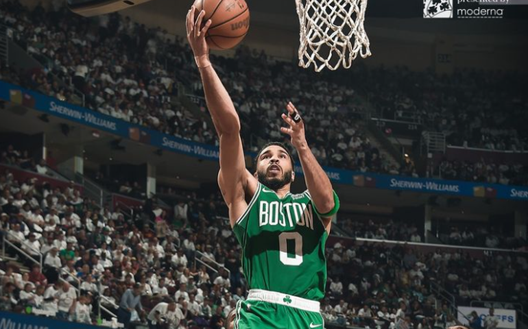 Celtics superam lapso e derrotam Cavaliers; P.J. Washington brilha em vitória do Dallas