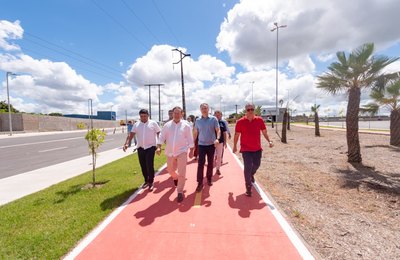 Prefeito Luciano recebe ministro em visita técnica às obras do VLT