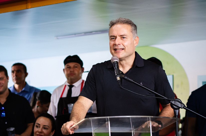 Programa de creches avança e pode gerar até 6 mil empregos em Alagoas, celebra Renan Filho