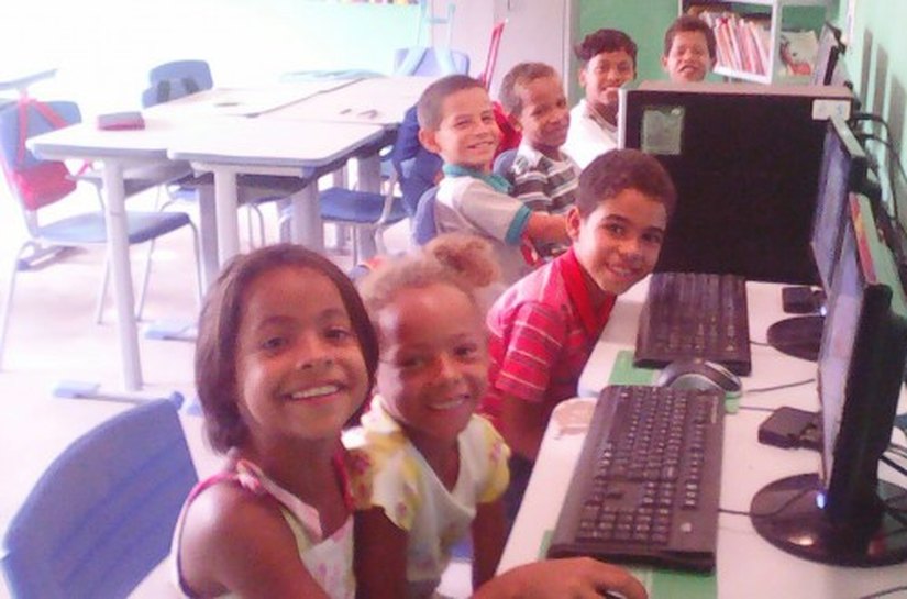 Alunos das escolas da área rural de Capela, são contemplados com internet de qualidade