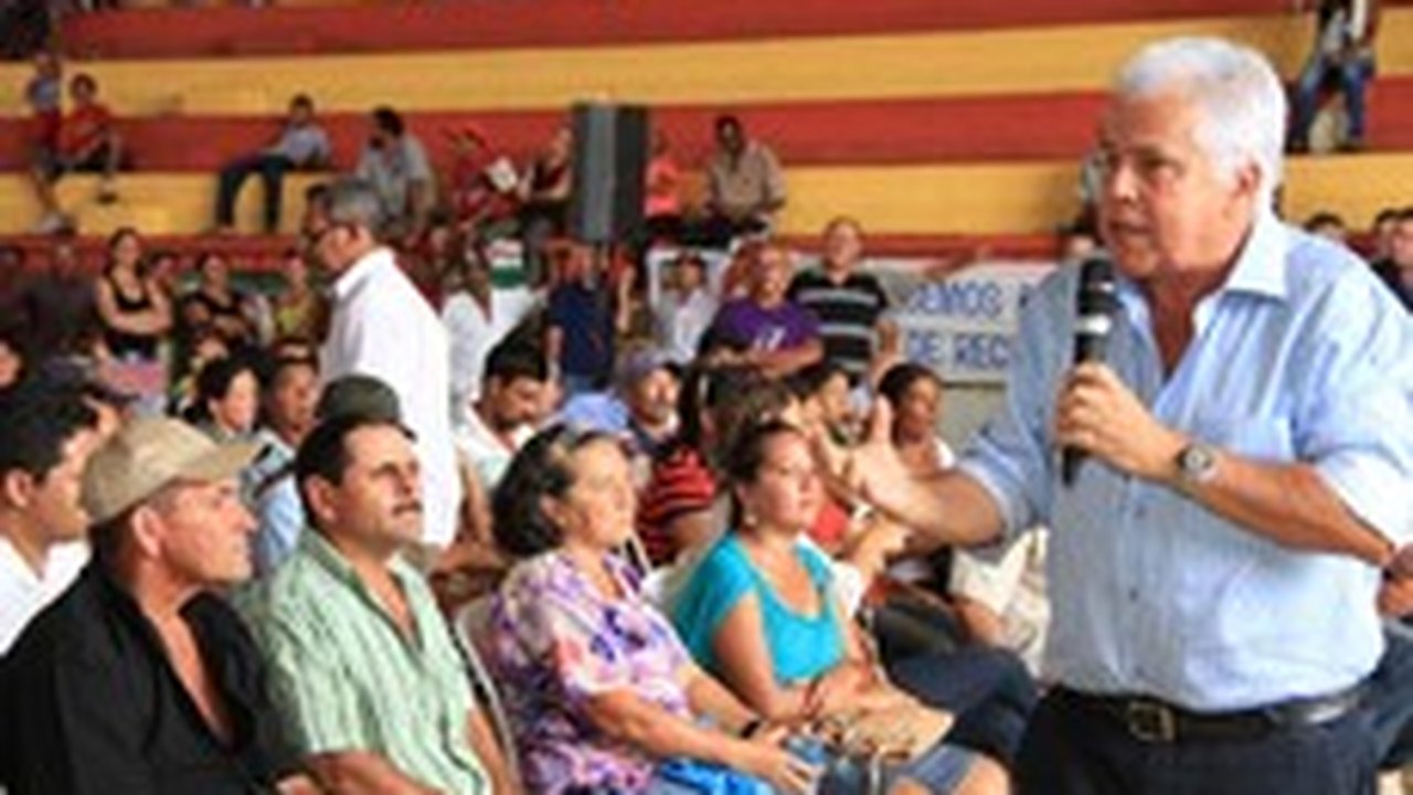 Governo inicia entrega de mais de 4 mil títulos de posse de terra